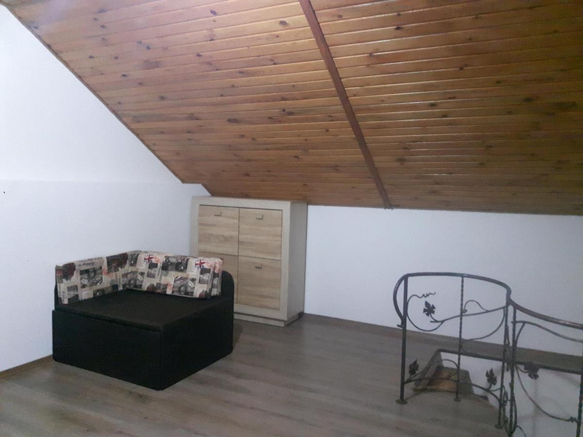 Appartement Киевская 43 à Khorol Extérieur photo